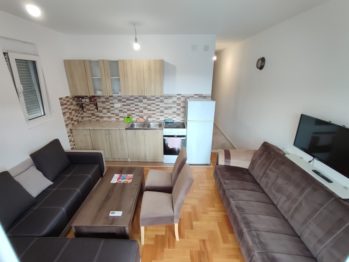 Na prodaju jednosoban stan u Budvi